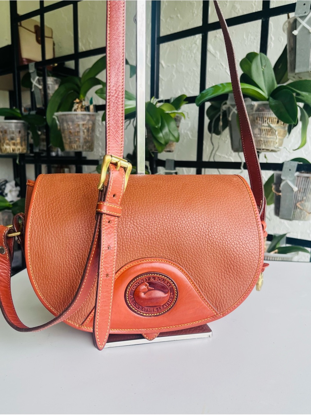 VINTAGE DOONEY AND BOURKE COGNAC BROWN  ADJUSTABLE CROSSBODY  BAG